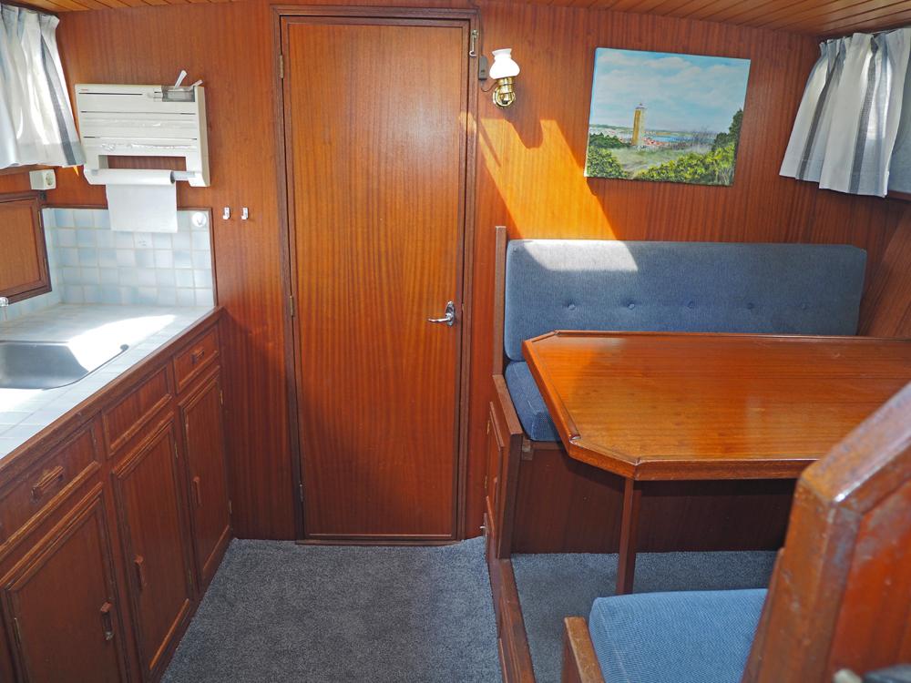 Fore ship, Accommodation